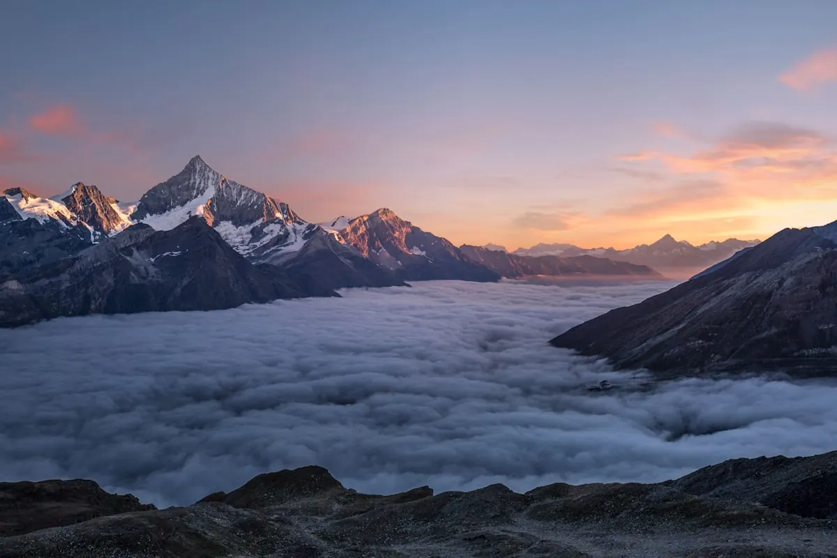 De Alpen over bij daglicht